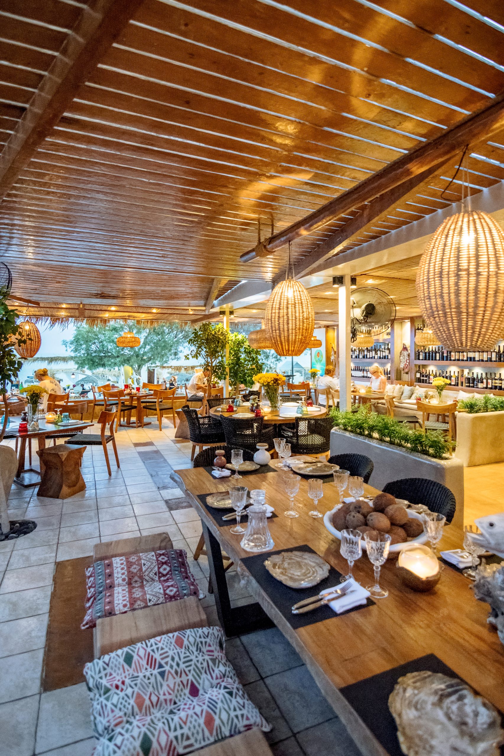 Seaside restaurant best sale